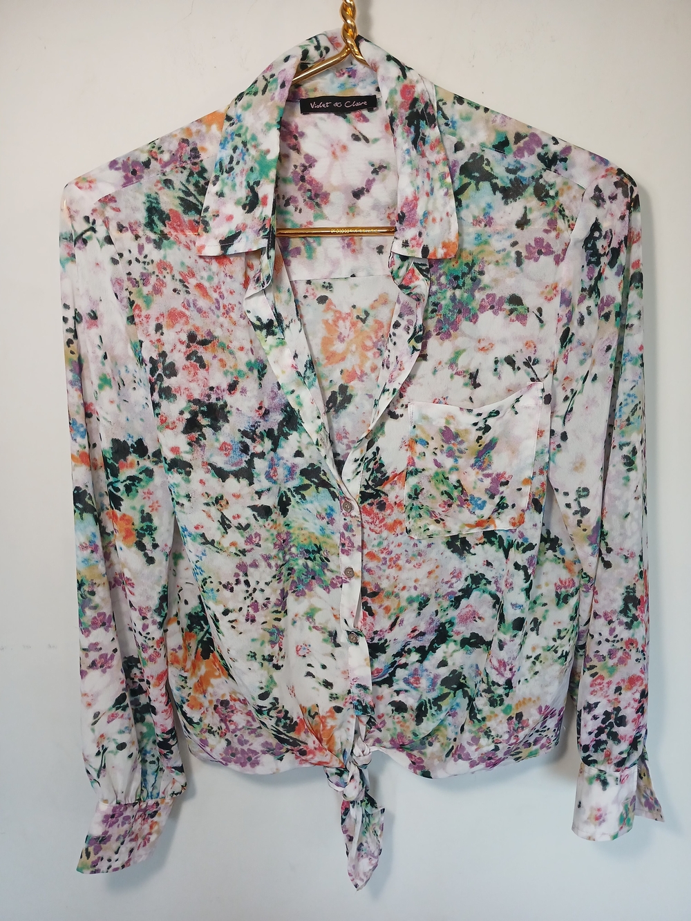 Violet & Claire White Multi-Color Floral Tie-Hem Blouse